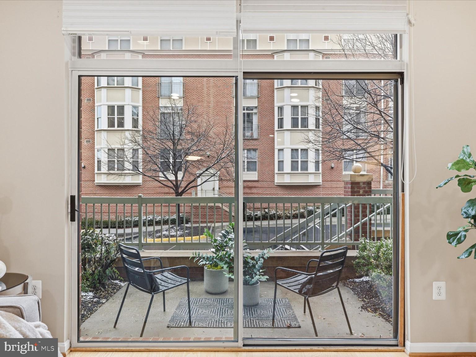 STRATFORD PARK - Residential