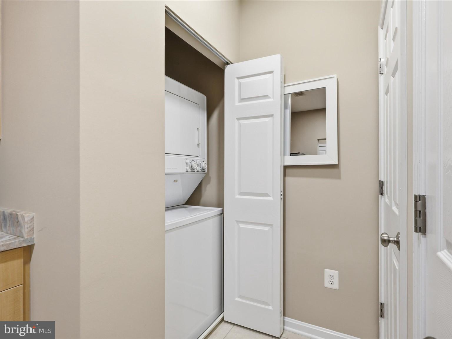 STRATFORD PARK - Residential