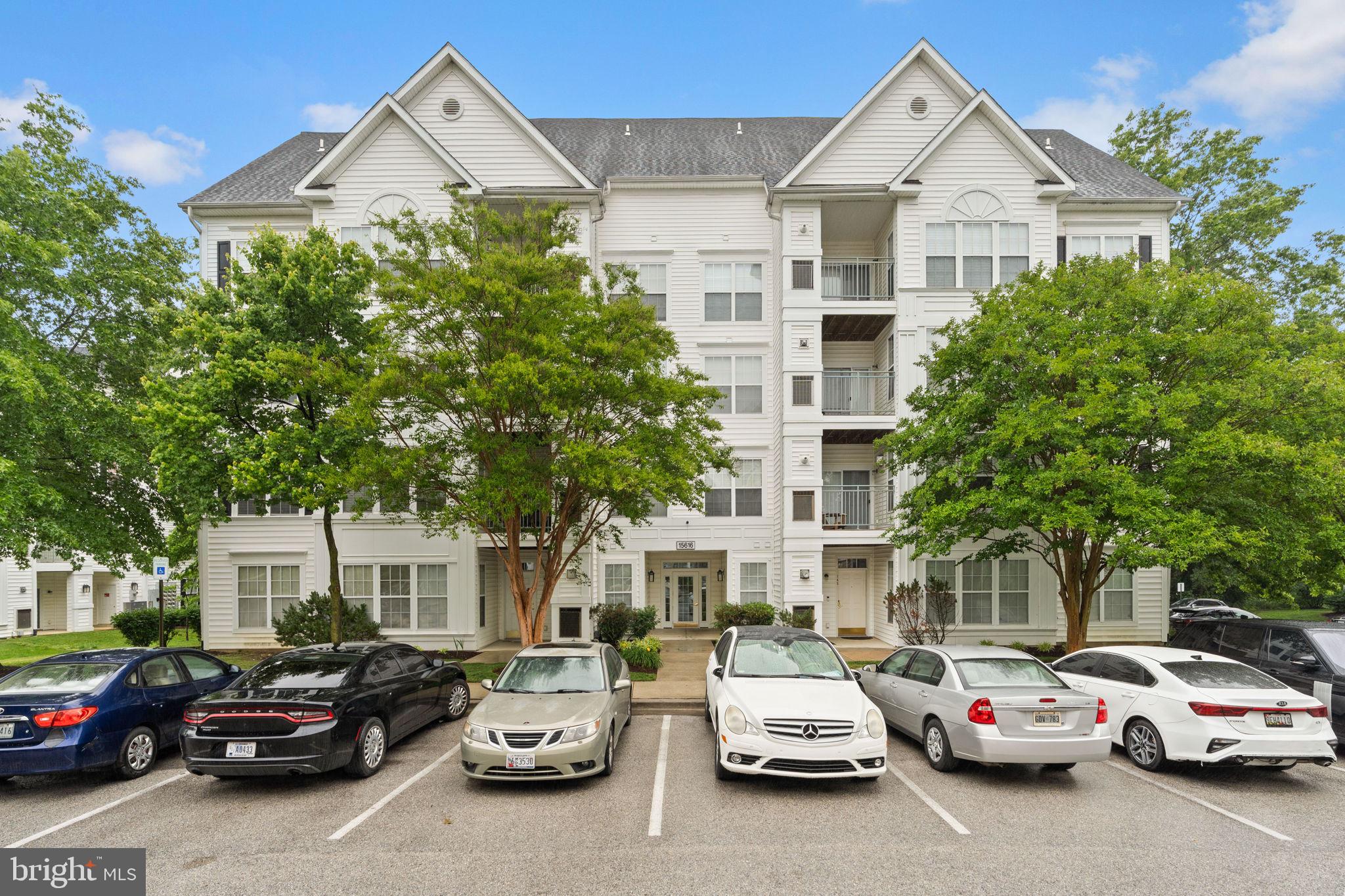 BOWIE TOWERS - Residential