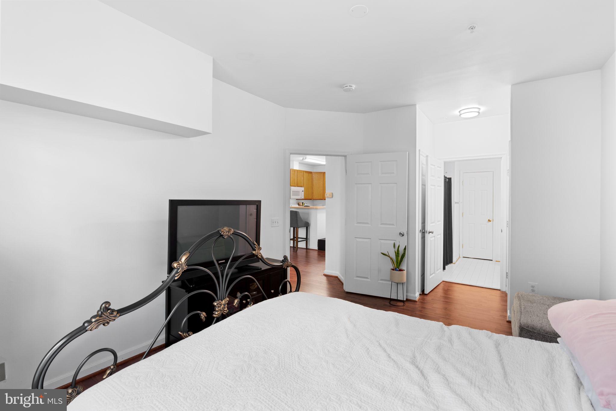 BOWIE TOWERS - Residential