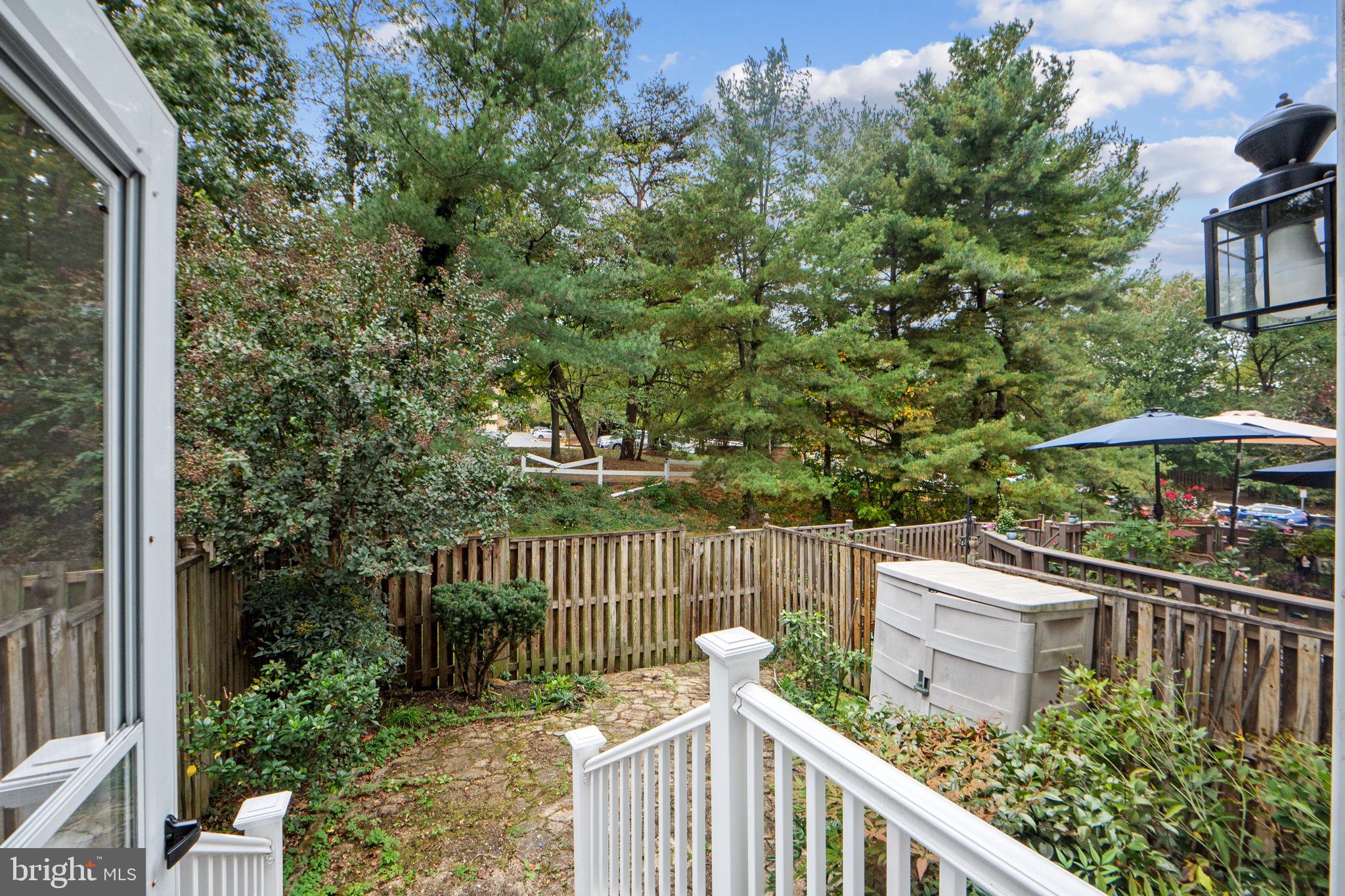 PARADISE / LANDS BAY - Residential