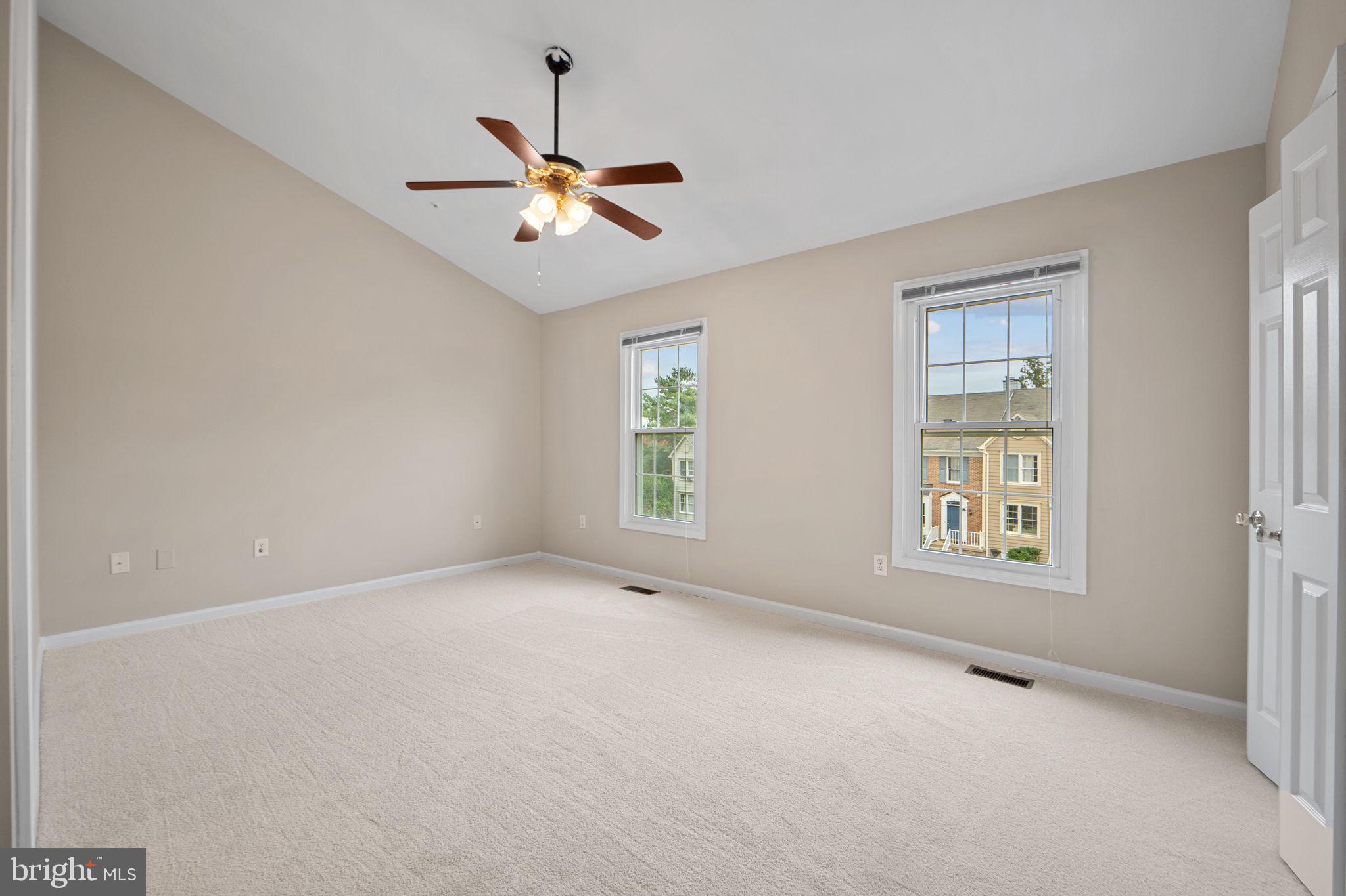 PARADISE / LANDS BAY - Residential