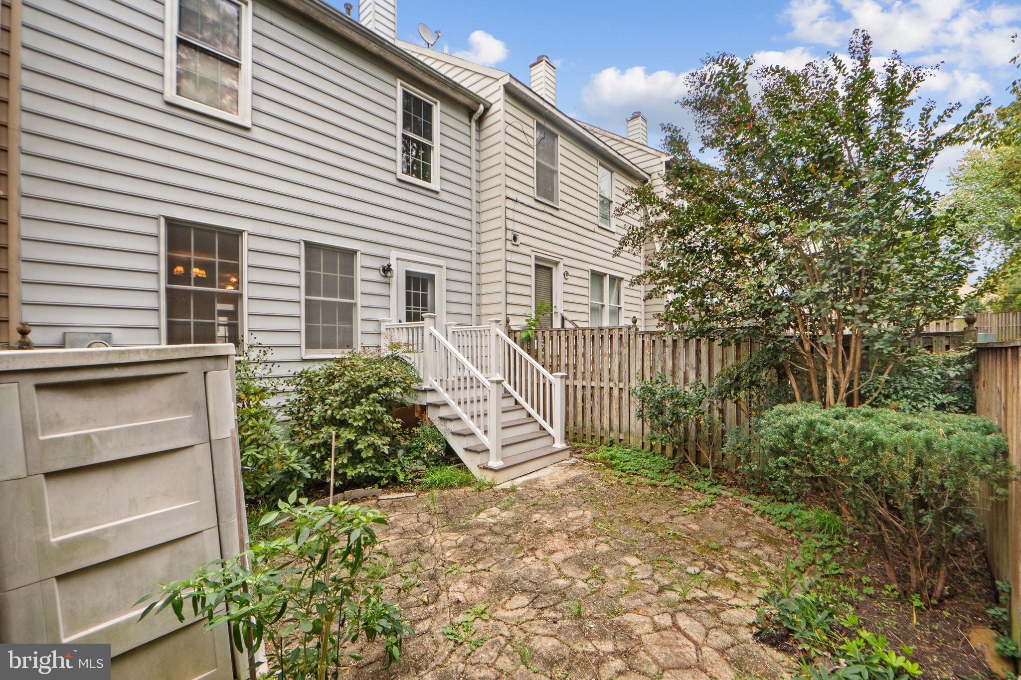 PARADISE / LANDS BAY - Residential