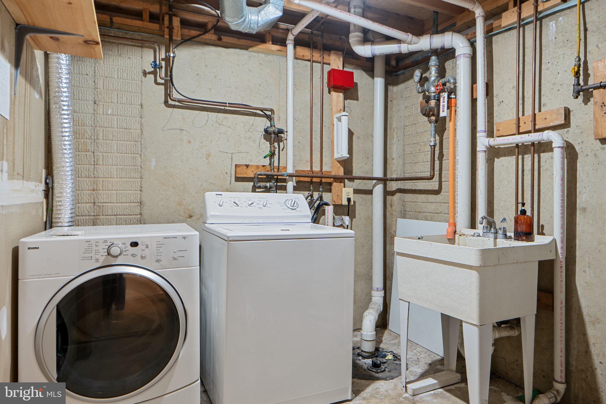 PARADISE / LANDS BAY - Residential