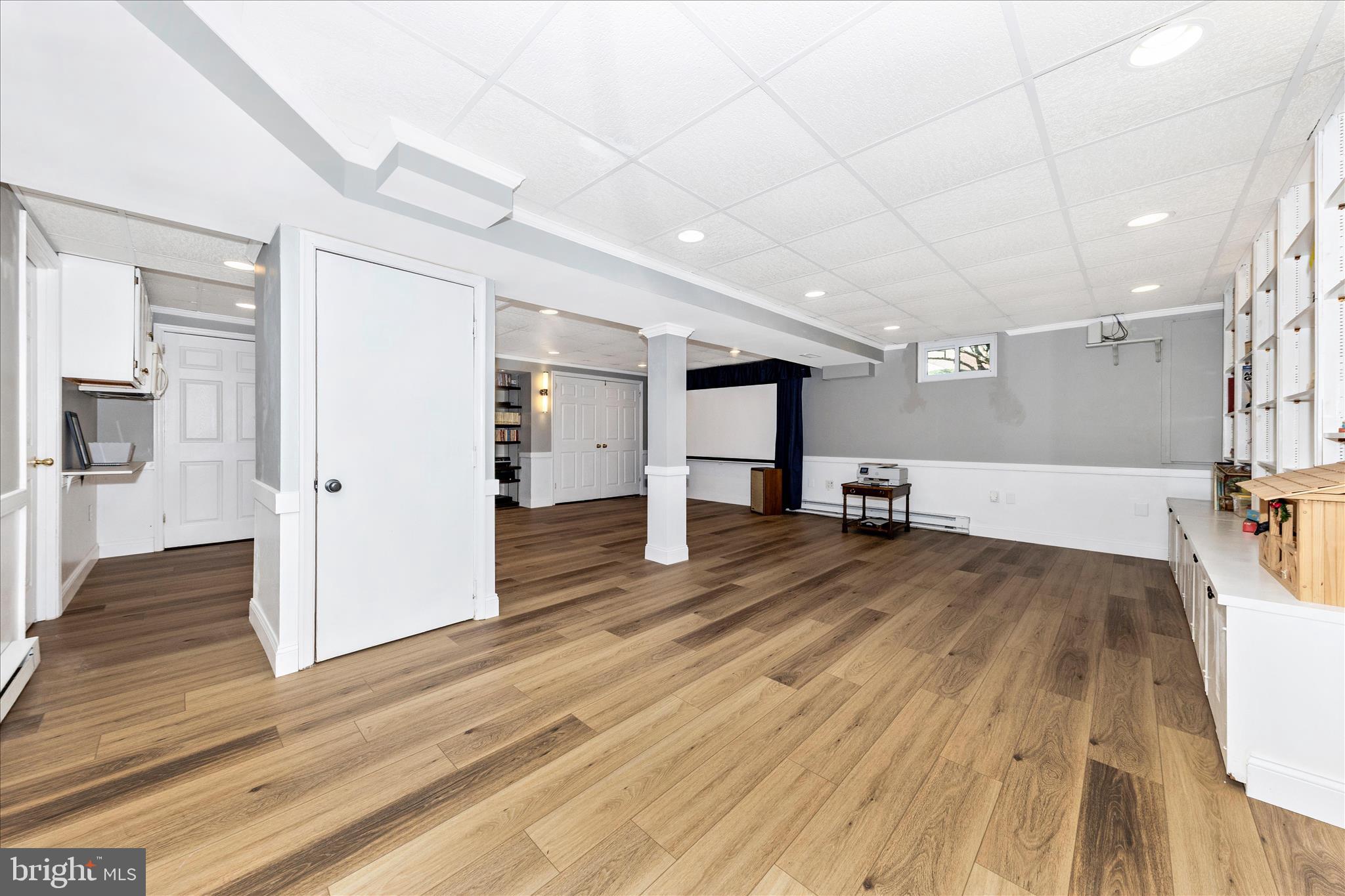 MILLS FARM - Residential