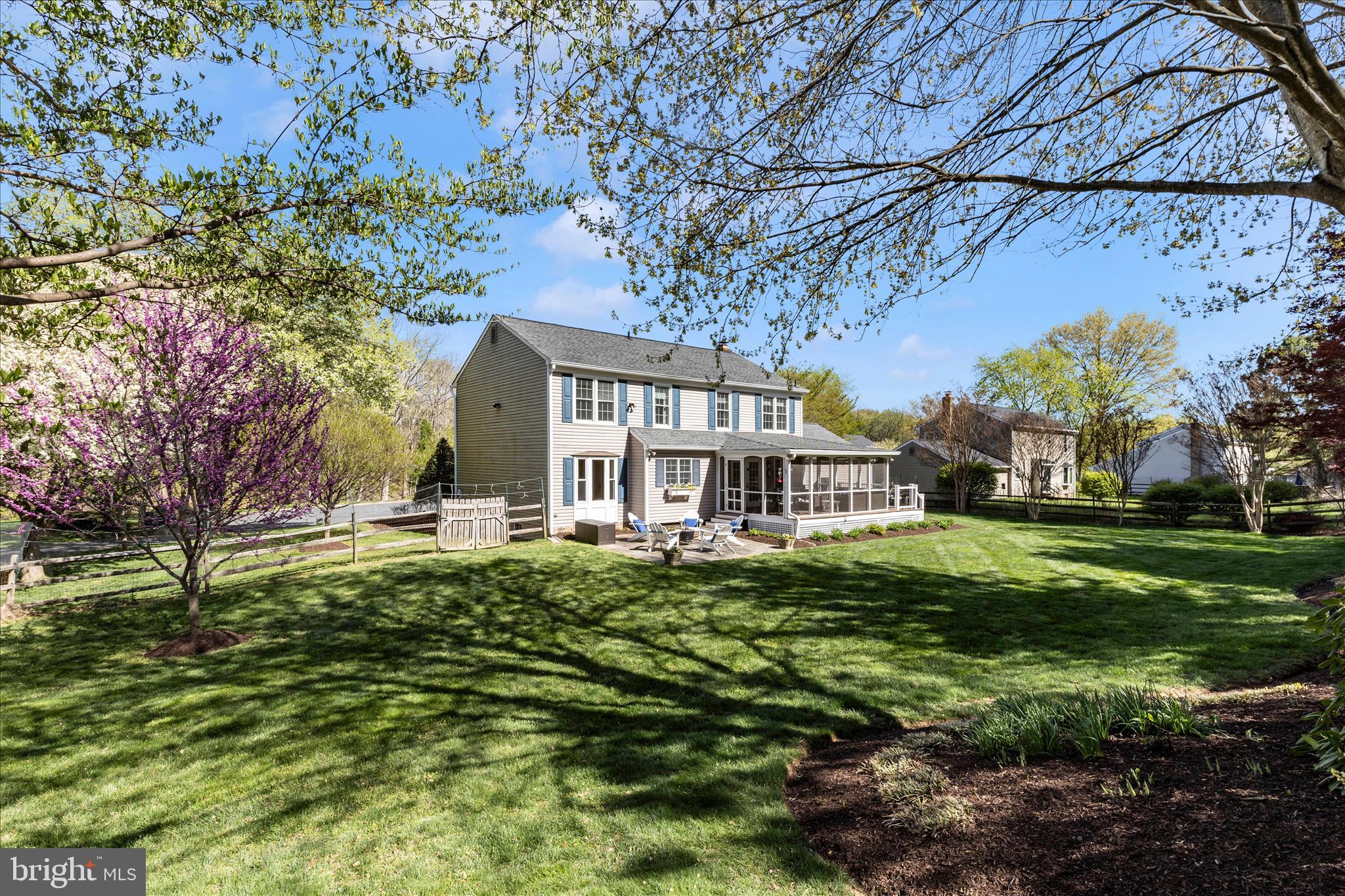 MILLS FARM - Residential