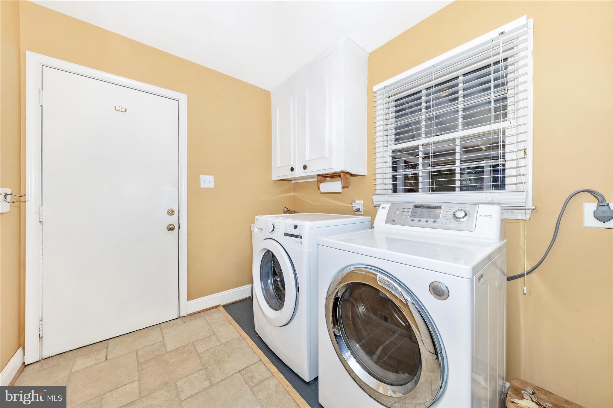 MILLS FARM - Residential