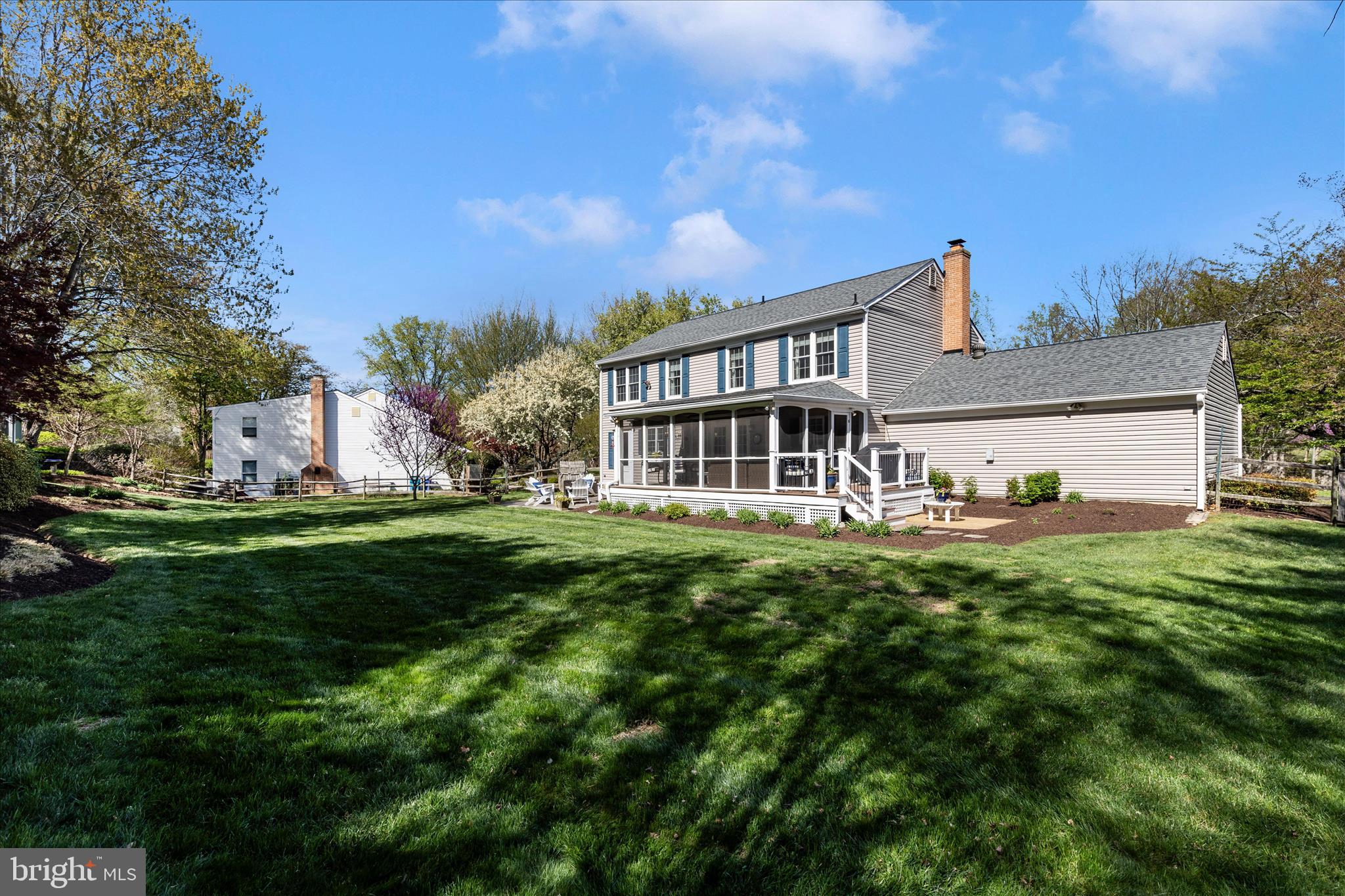 MILLS FARM - Residential