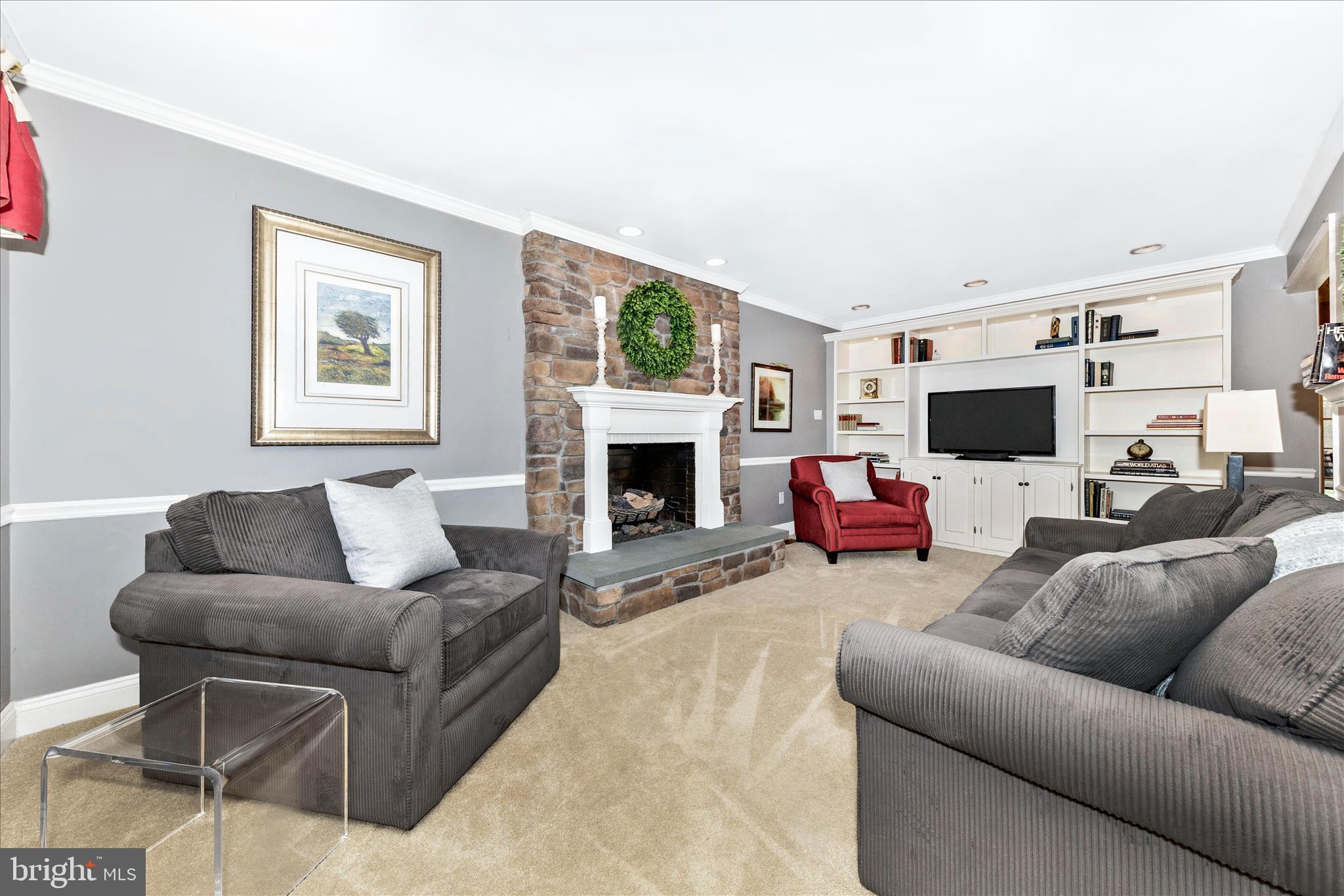 MILLS FARM - Residential