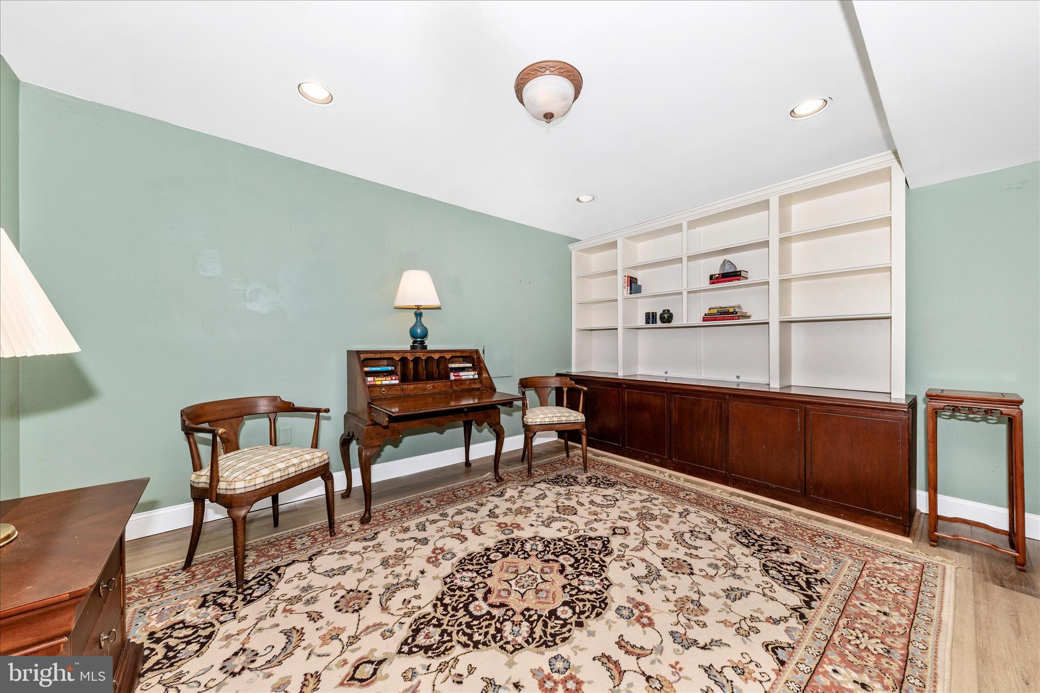 MILLS FARM - Residential