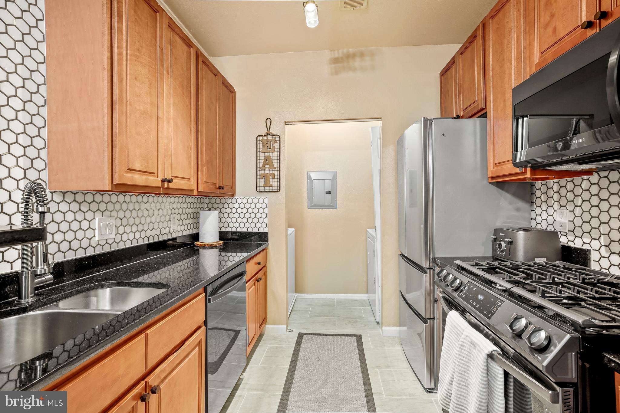 WHITE FLINT STATION - Residential Lease