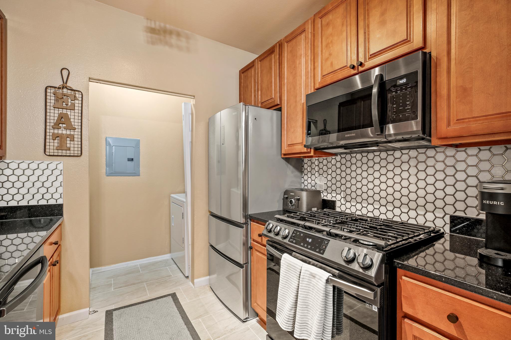 WHITE FLINT STATION - Residential Lease