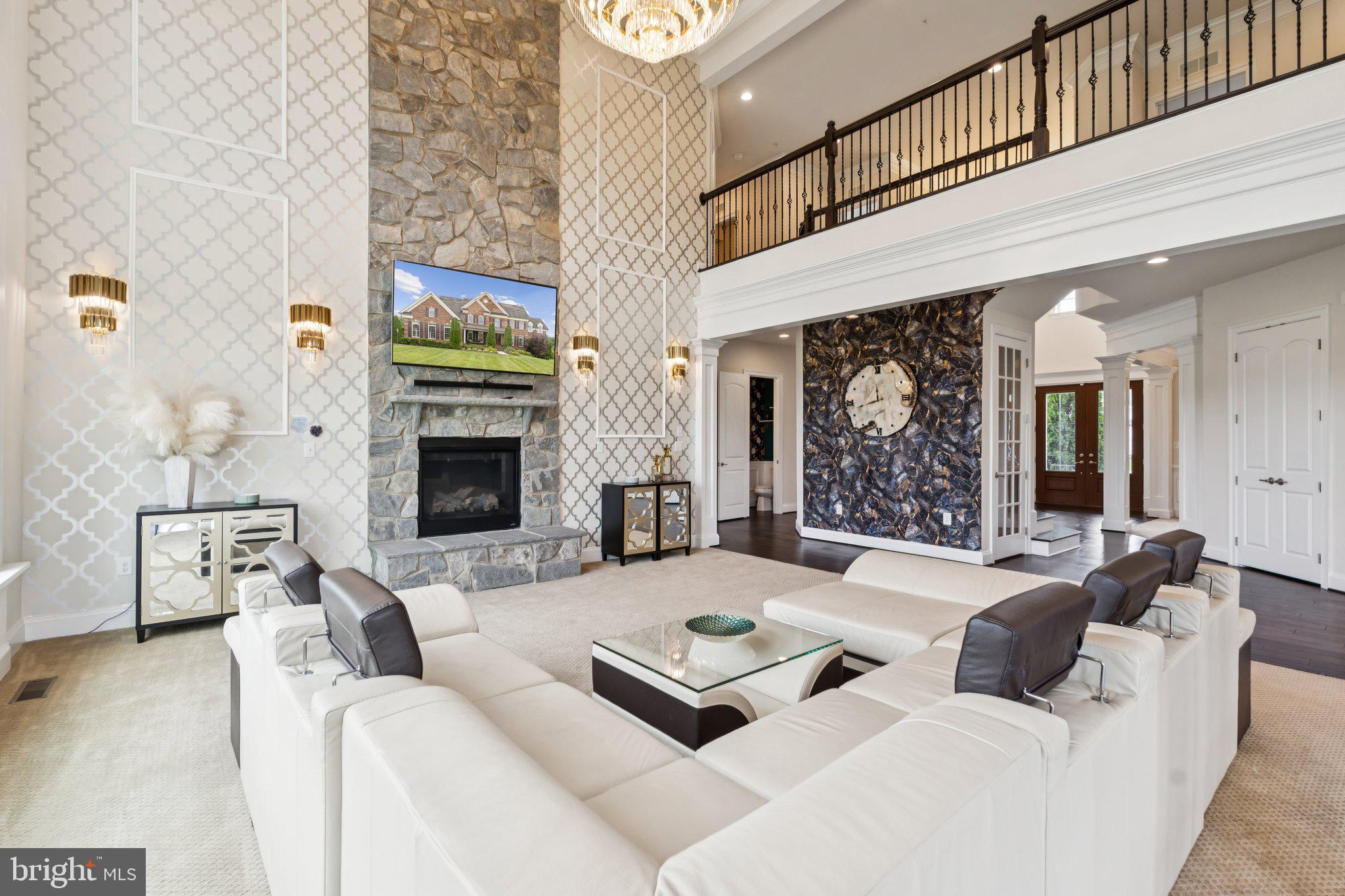 5025 BEE FRANCES WAY