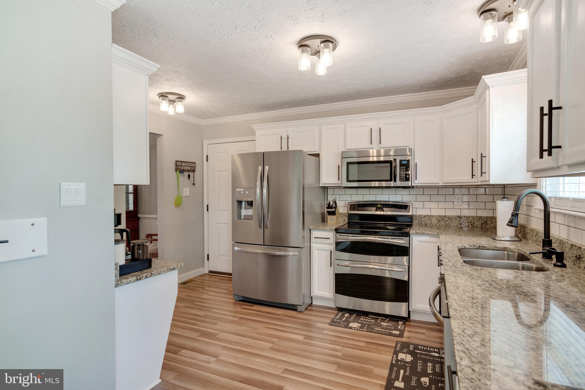 GOLDEN BEACH - Residential