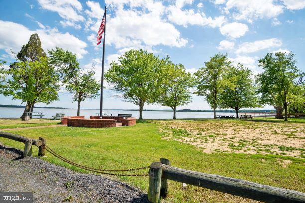 GOLDEN BEACH - Residential