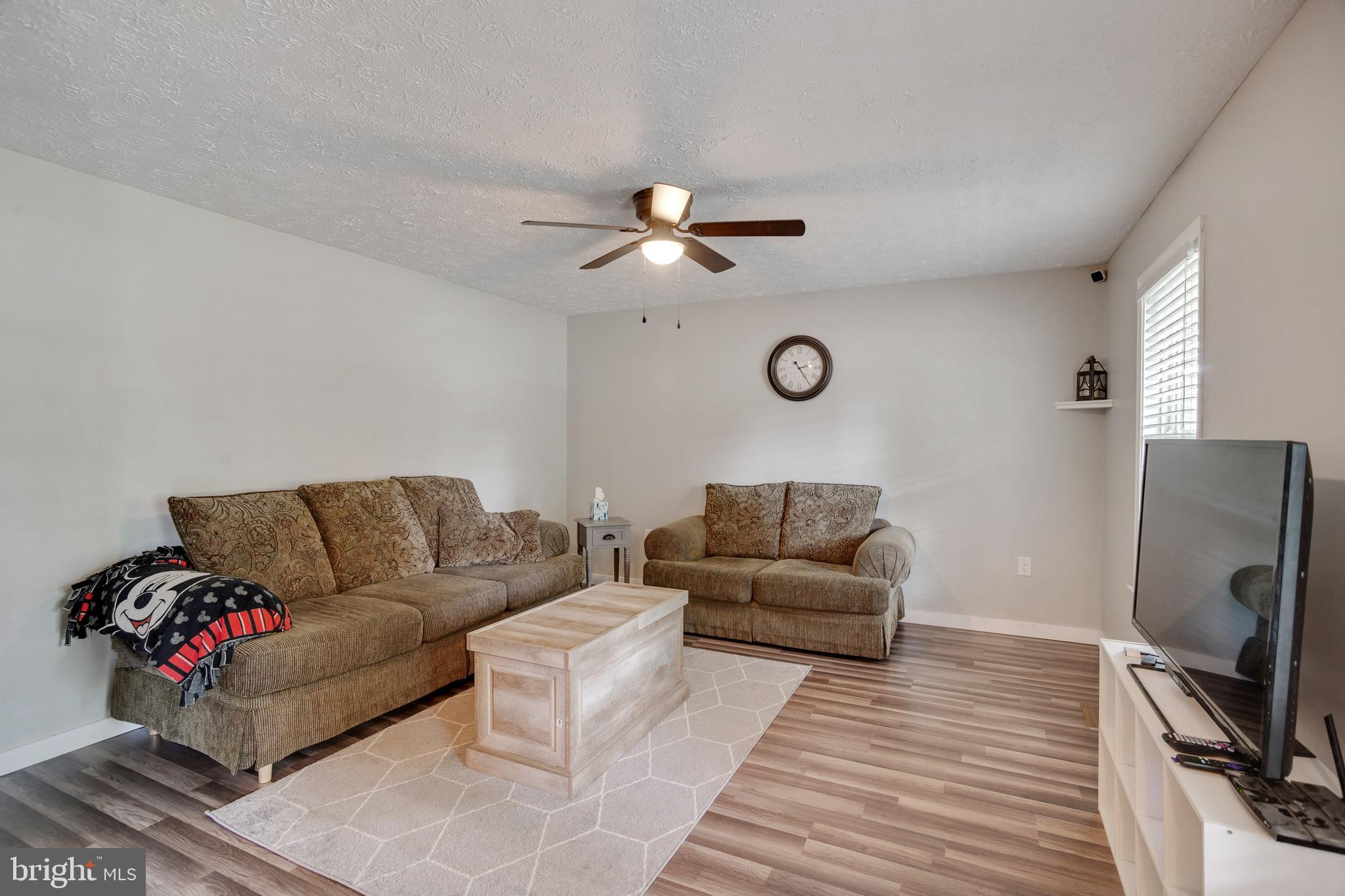 GOLDEN BEACH - Residential