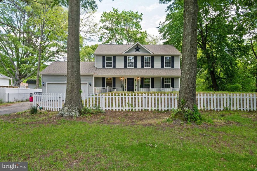 Multiple Offers Received OVER the LP **** REVISED HIGHEST & BEST Requested by Tuesday,  May 25th @6:00 PM***GOLDEN BEACH COMMUNITY****  Private Beach Access with dock, parking,  and recreational area. ***  Home features new Laminate Wood Flooring, new bath and kitchen fixtures, Ceiling Fans throughout the home. Interior newly painted Home feature new laminate wood floors  FISHING, CRABBING & BOATING THEN THIS IS THE HOME FOR YOU! BEAUTIFULLY UPDATED, KITCHEN HAS NEW SS APPLIANCES, NICE CABINETS, GRANITE, BATHS HAVE NEWER VANITIES & FLOORING and NEW FAUCETS THRU OUT. 3 BR, 2.5 BA HOME, MA BR W/ HUGE WI CLOSET! LIV RM, DIN RM, FAM RM, LG 2 CAR FIN GARAGE, Large REAR DECK & HUGE FRONT PORCH! CALL CSS TO SHOW & SELL!! 100% USDA FINANCING AVAILABLE!!