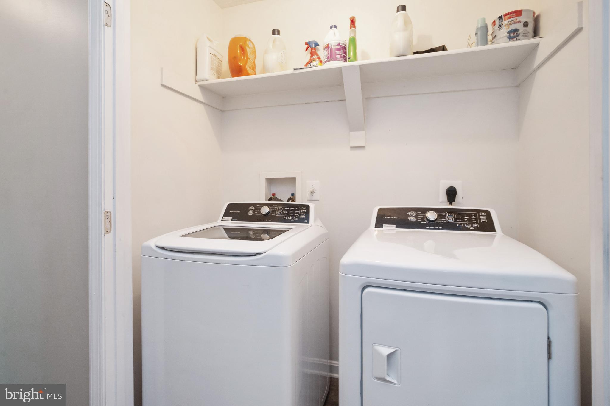 GOLDEN BEACH - Residential