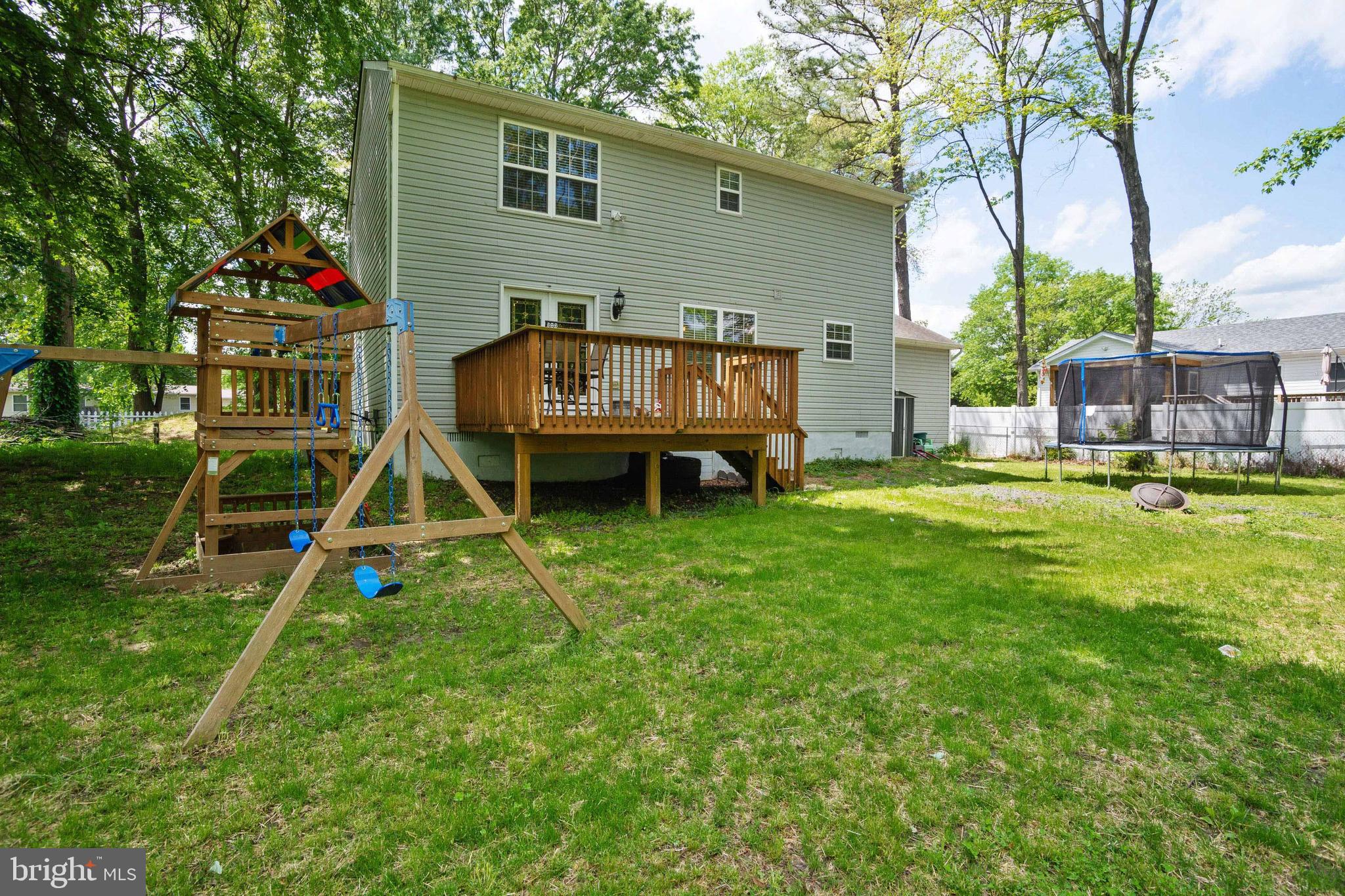GOLDEN BEACH - Residential