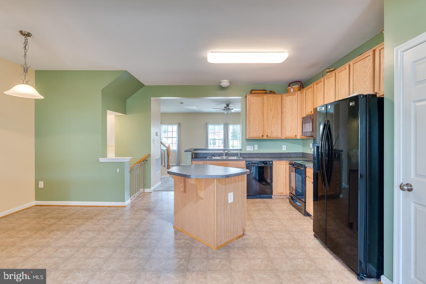 WINDMILL CROSSING - Residential Lease