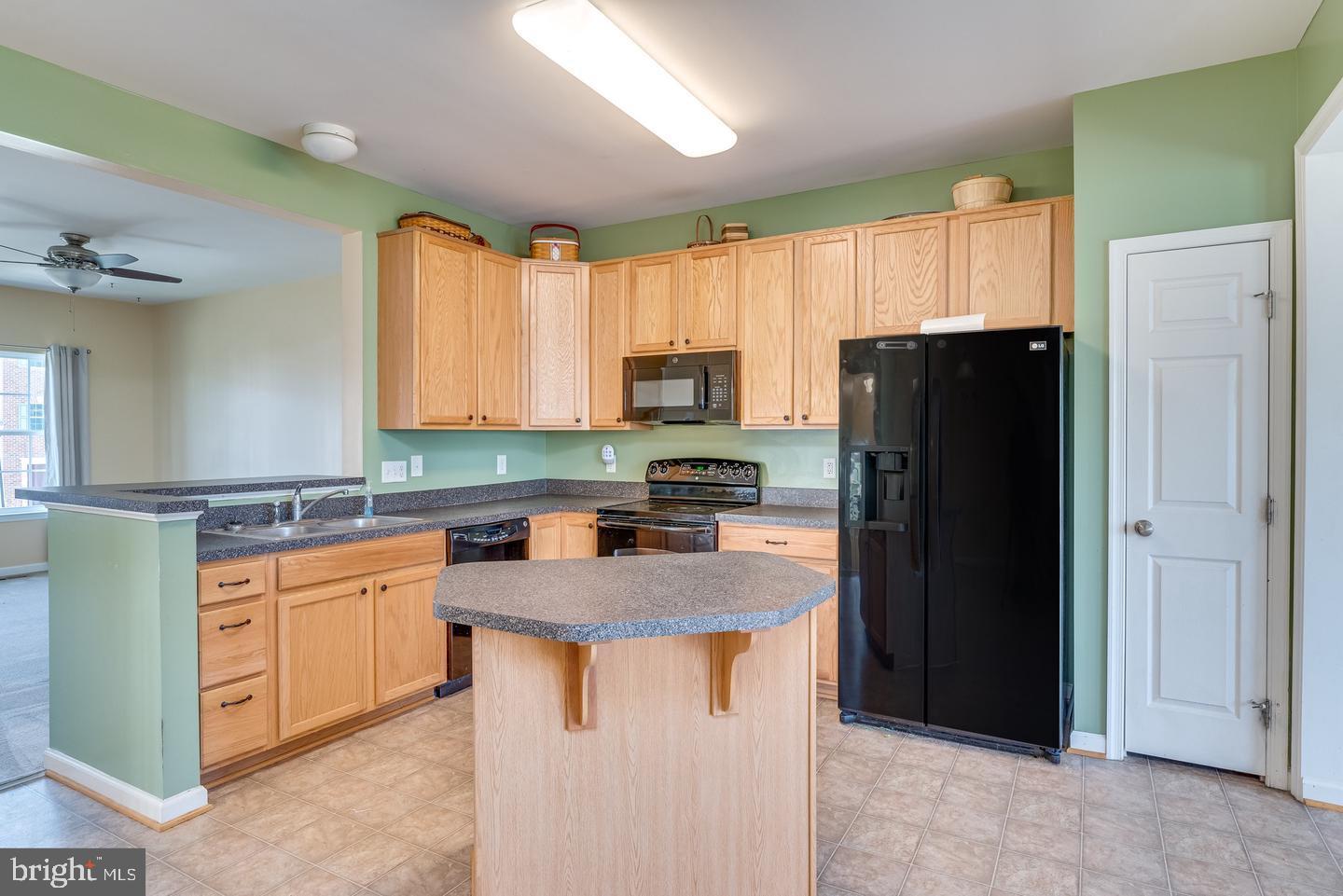 WINDMILL CROSSING - Residential Lease