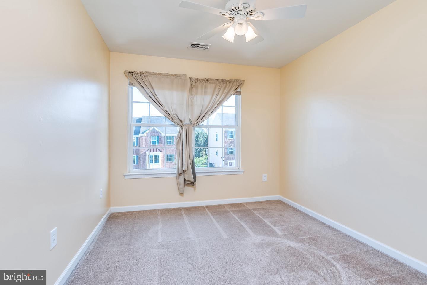 WINDMILL CROSSING - Residential Lease