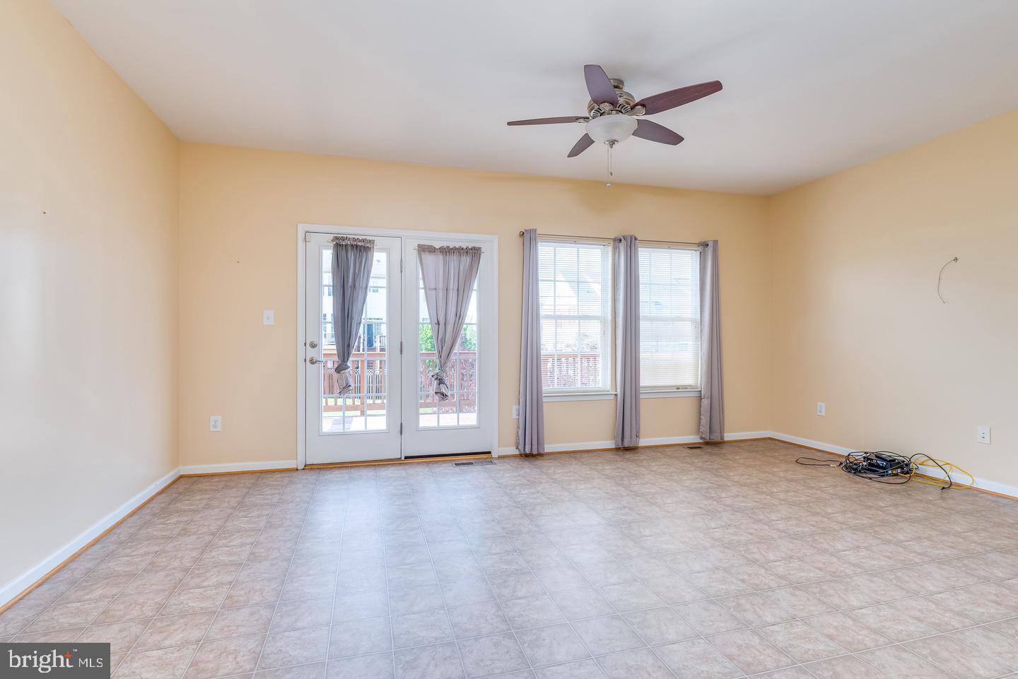 WINDMILL CROSSING - Residential Lease