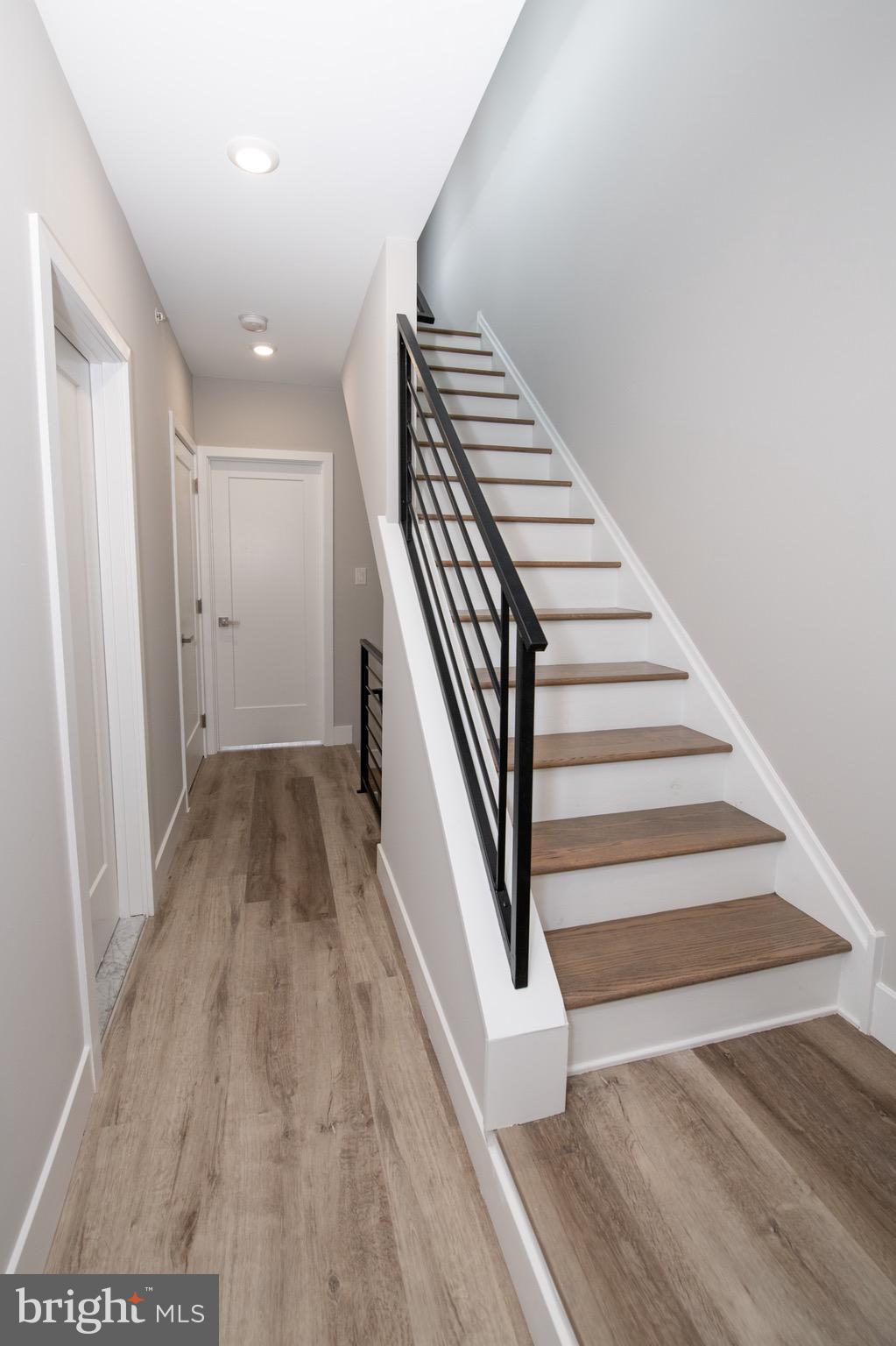 EAST KENSINGTON - Residential Income