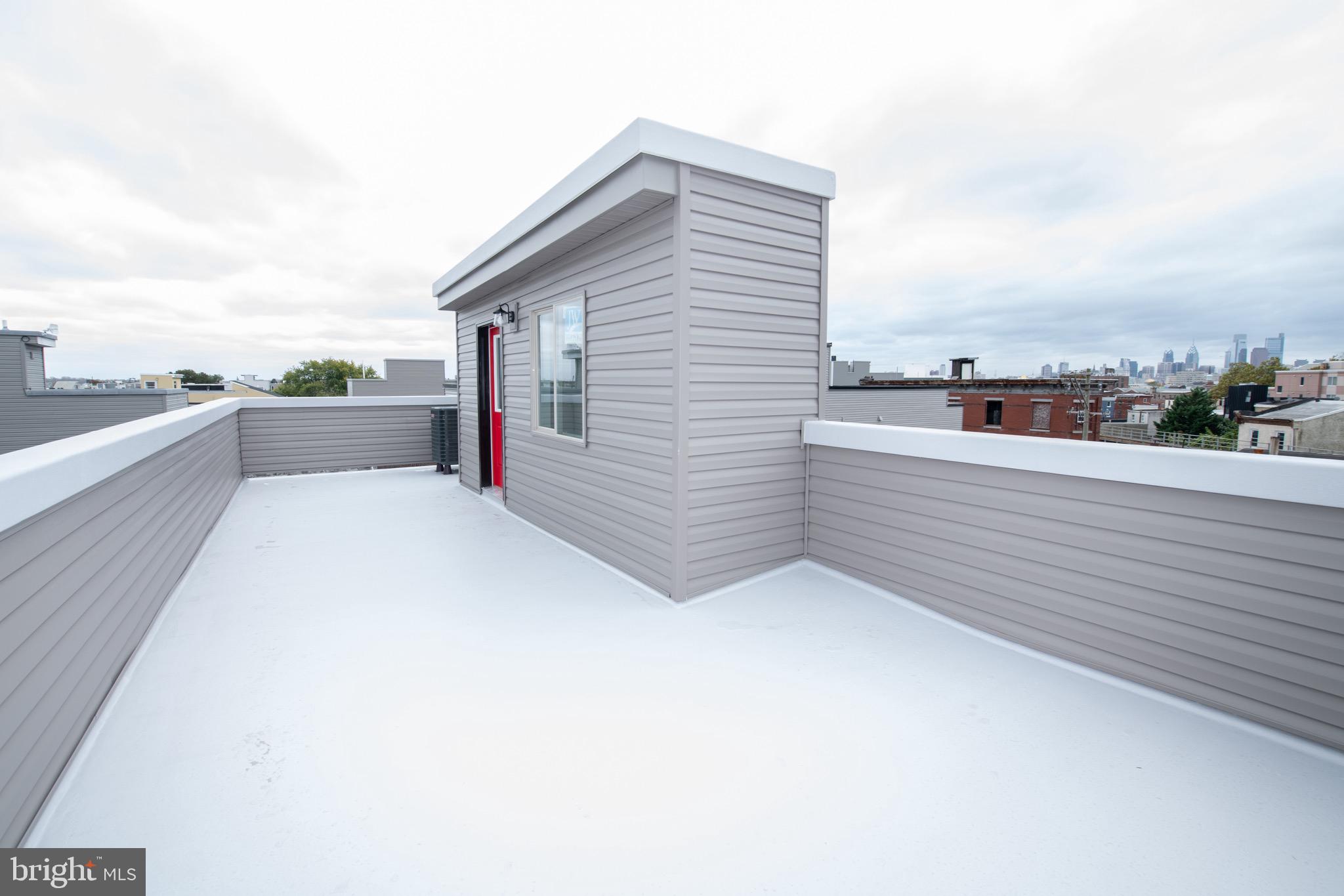 EAST KENSINGTON - Residential Income