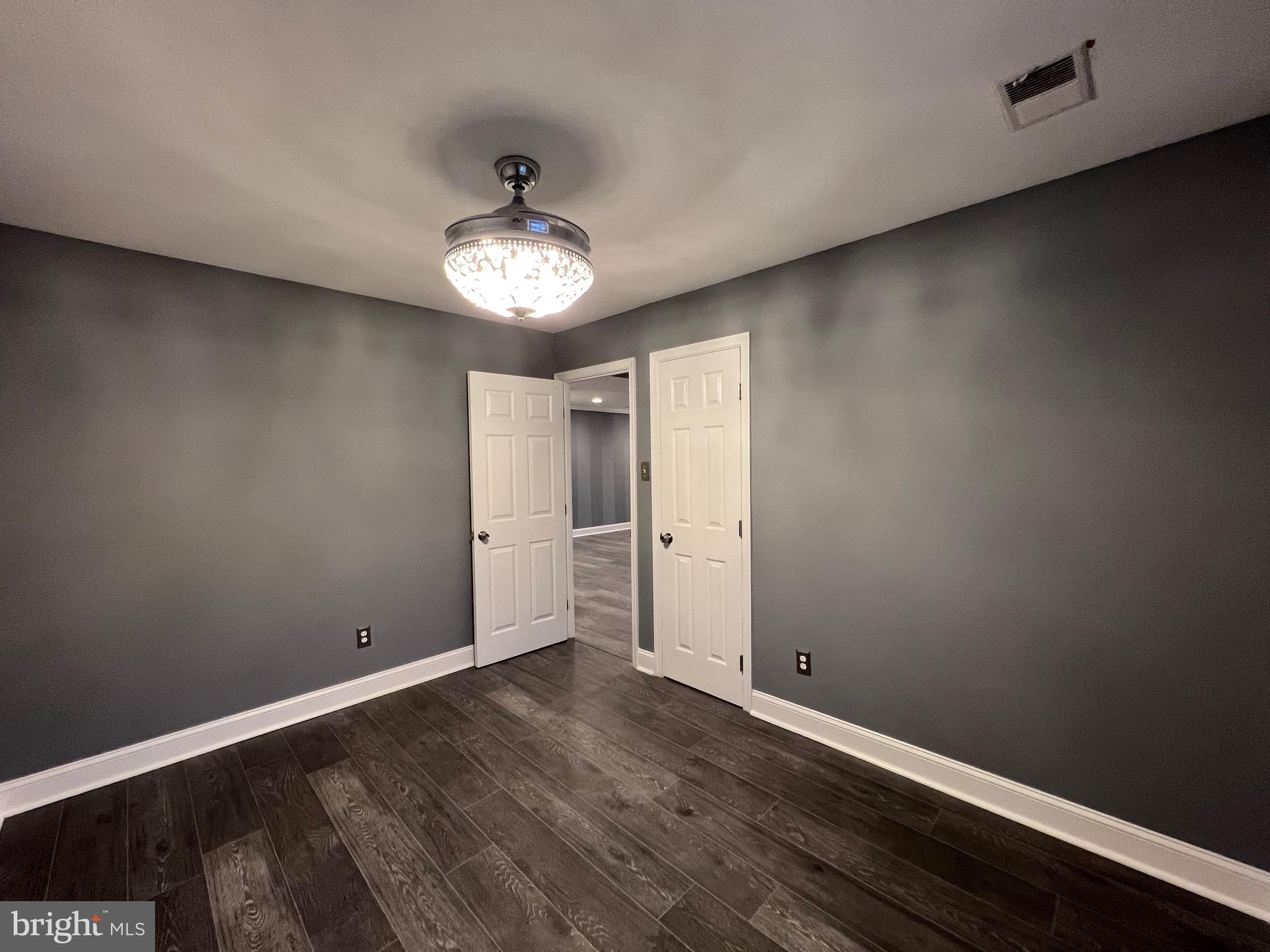 BRIARWOOD - Residential Lease