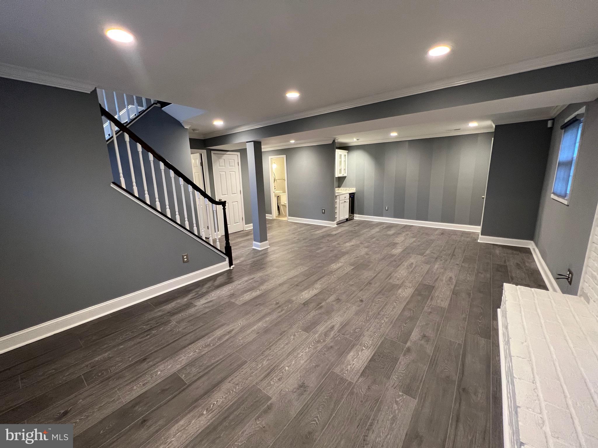 BRIARWOOD - Residential Lease