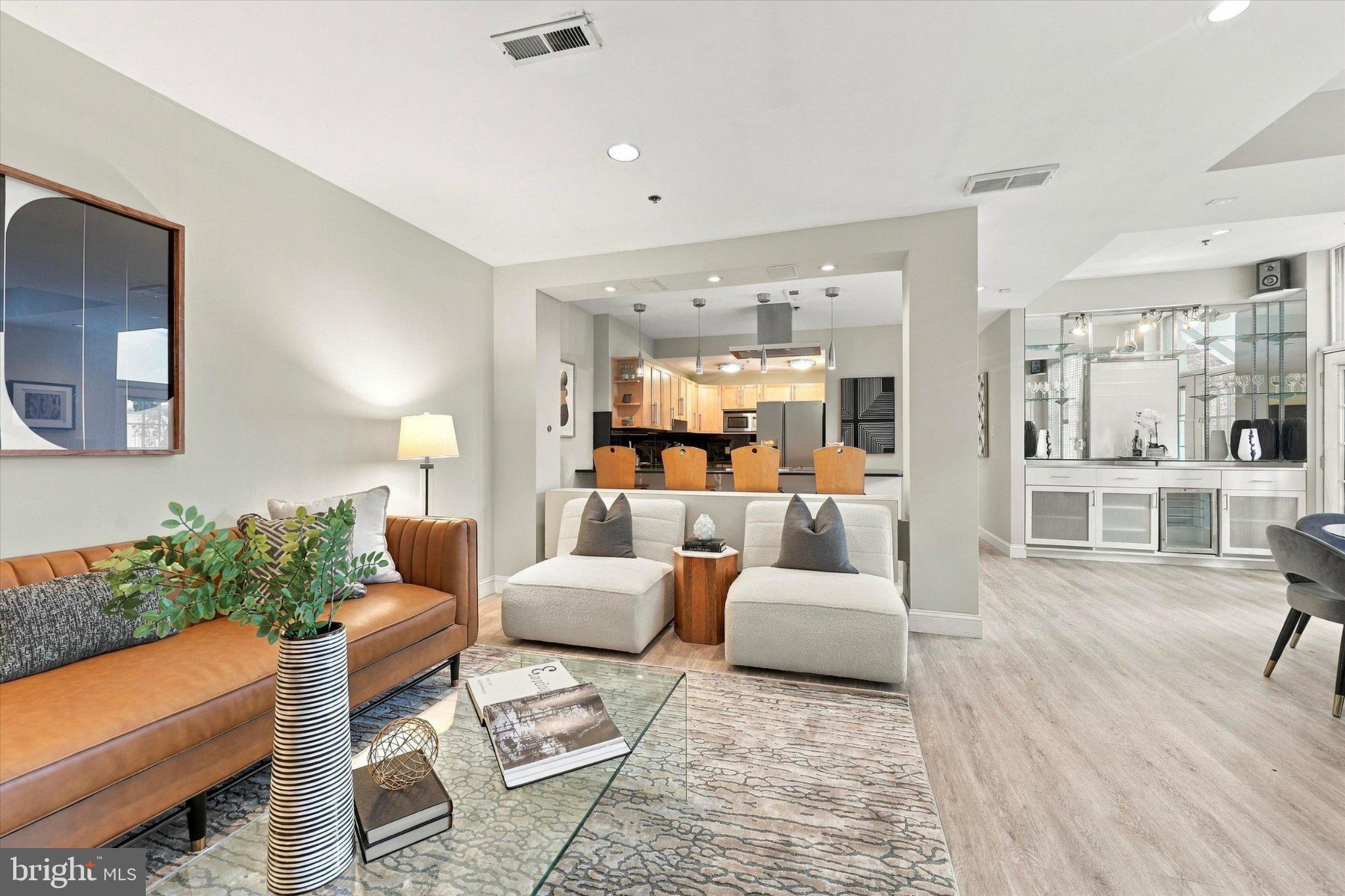 306 CHERRY STREET 1R