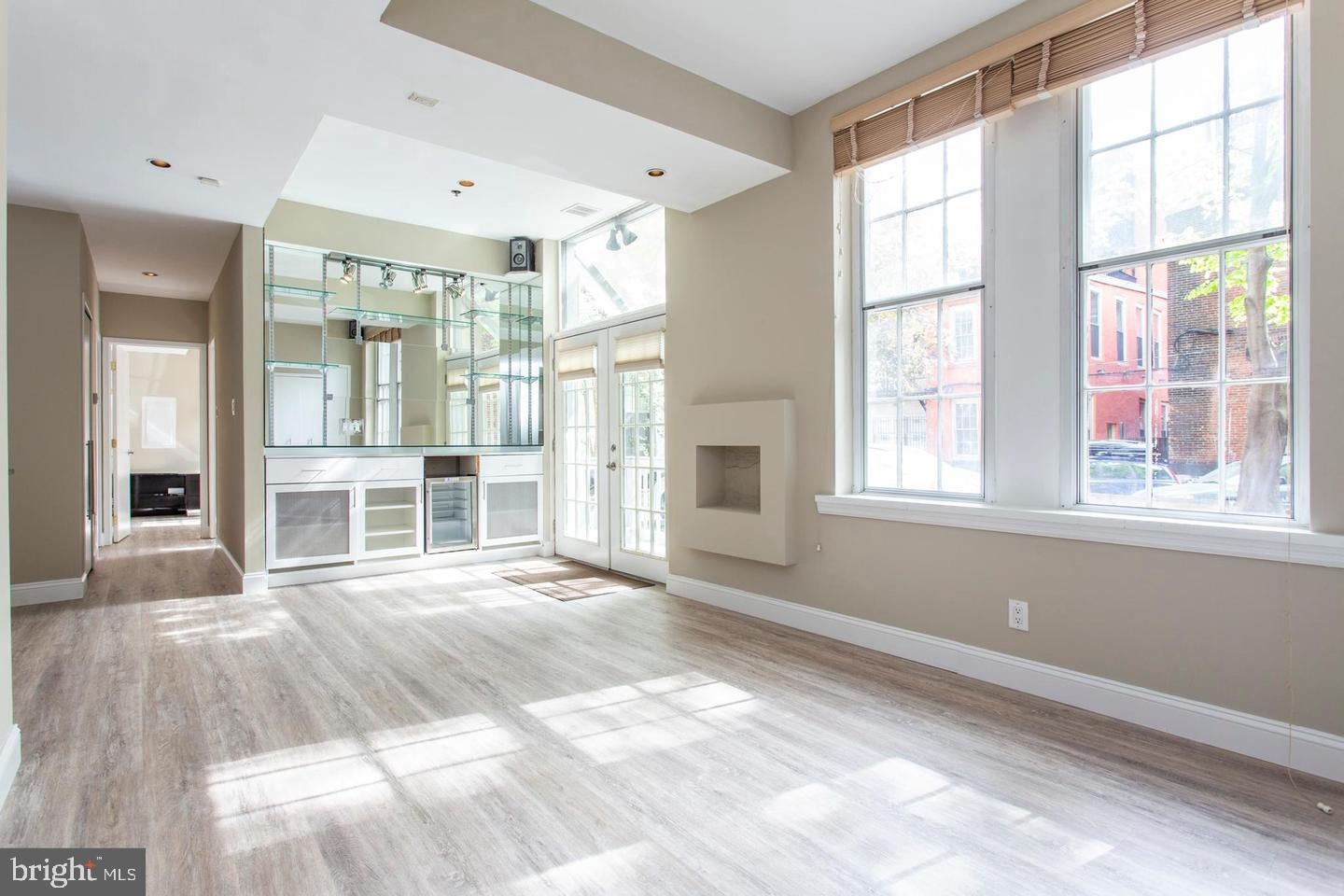 306 CHERRY STREET 1R