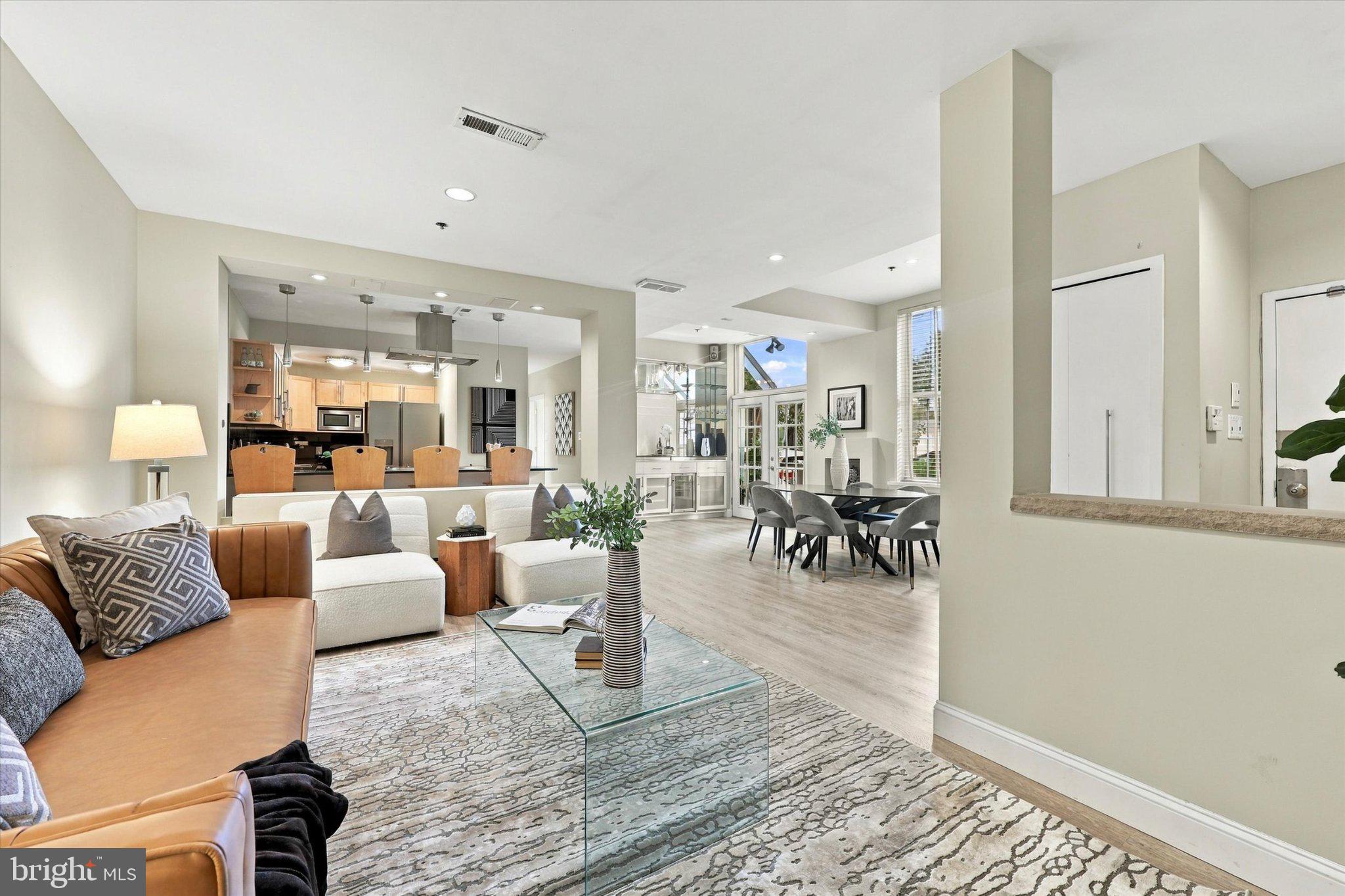 306 CHERRY STREET 1R