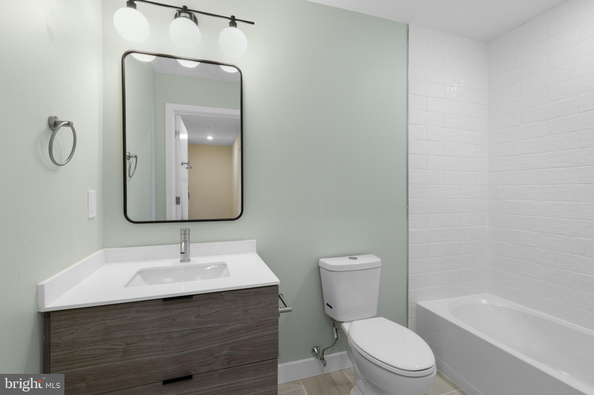 DICKINSON NARROWS - Residential Lease