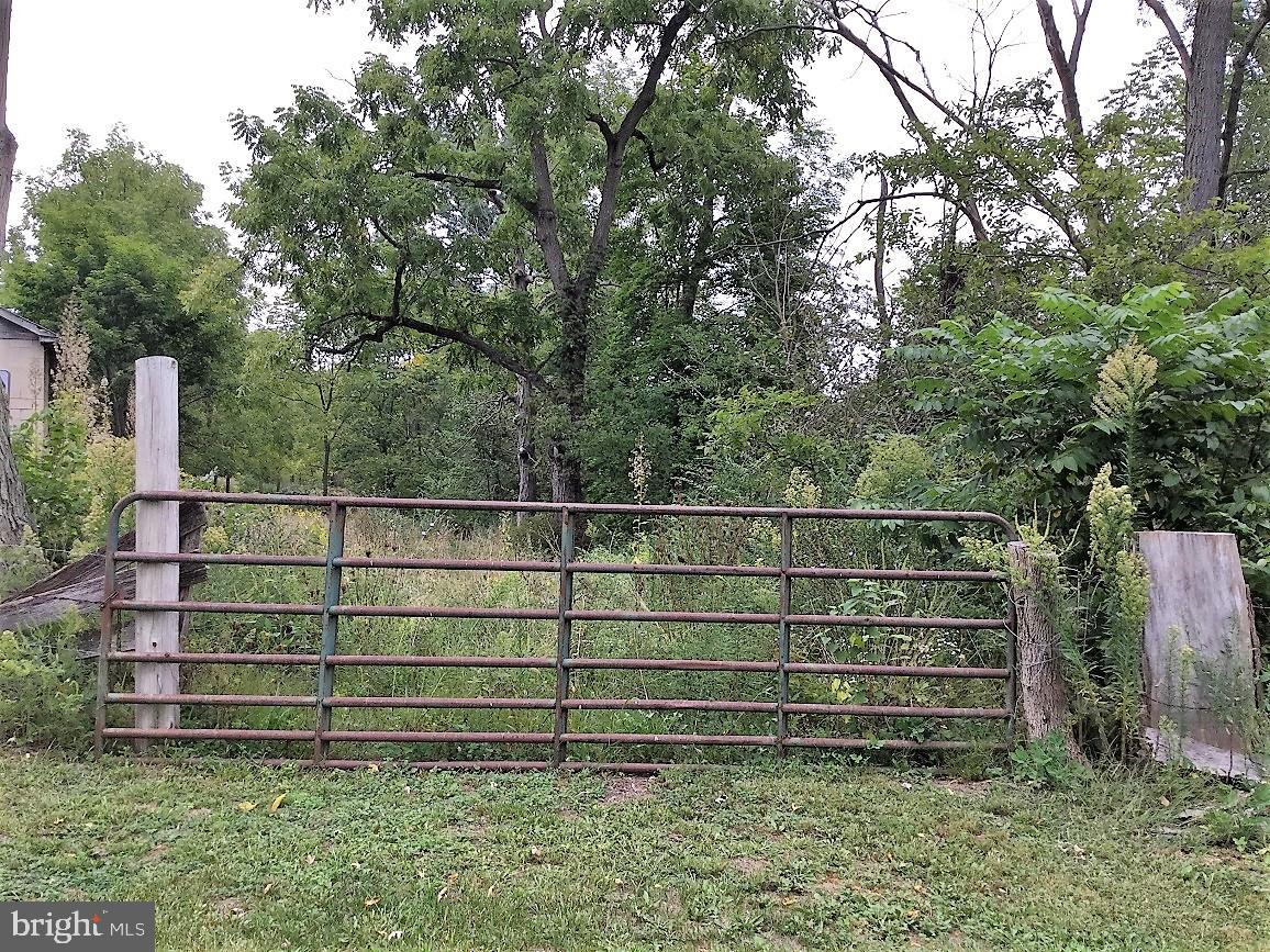 NONE AVAILABLE - Land