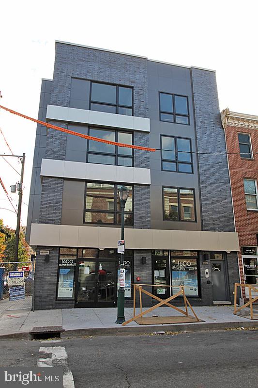 GRADUATE HOSPITAL - Residential Lease