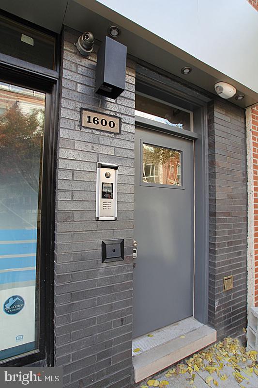 GRADUATE HOSPITAL - Residential Lease