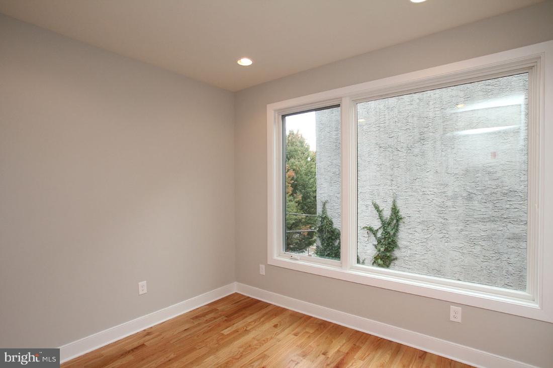 GRADUATE HOSPITAL - Residential Lease