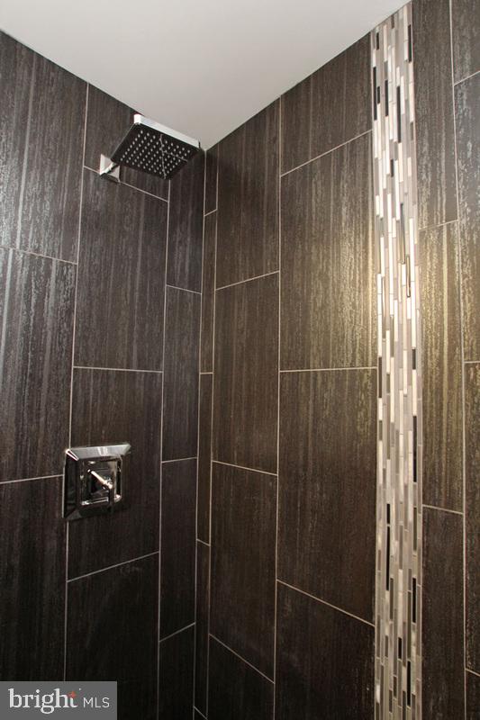 GRADUATE HOSPITAL - Residential Lease