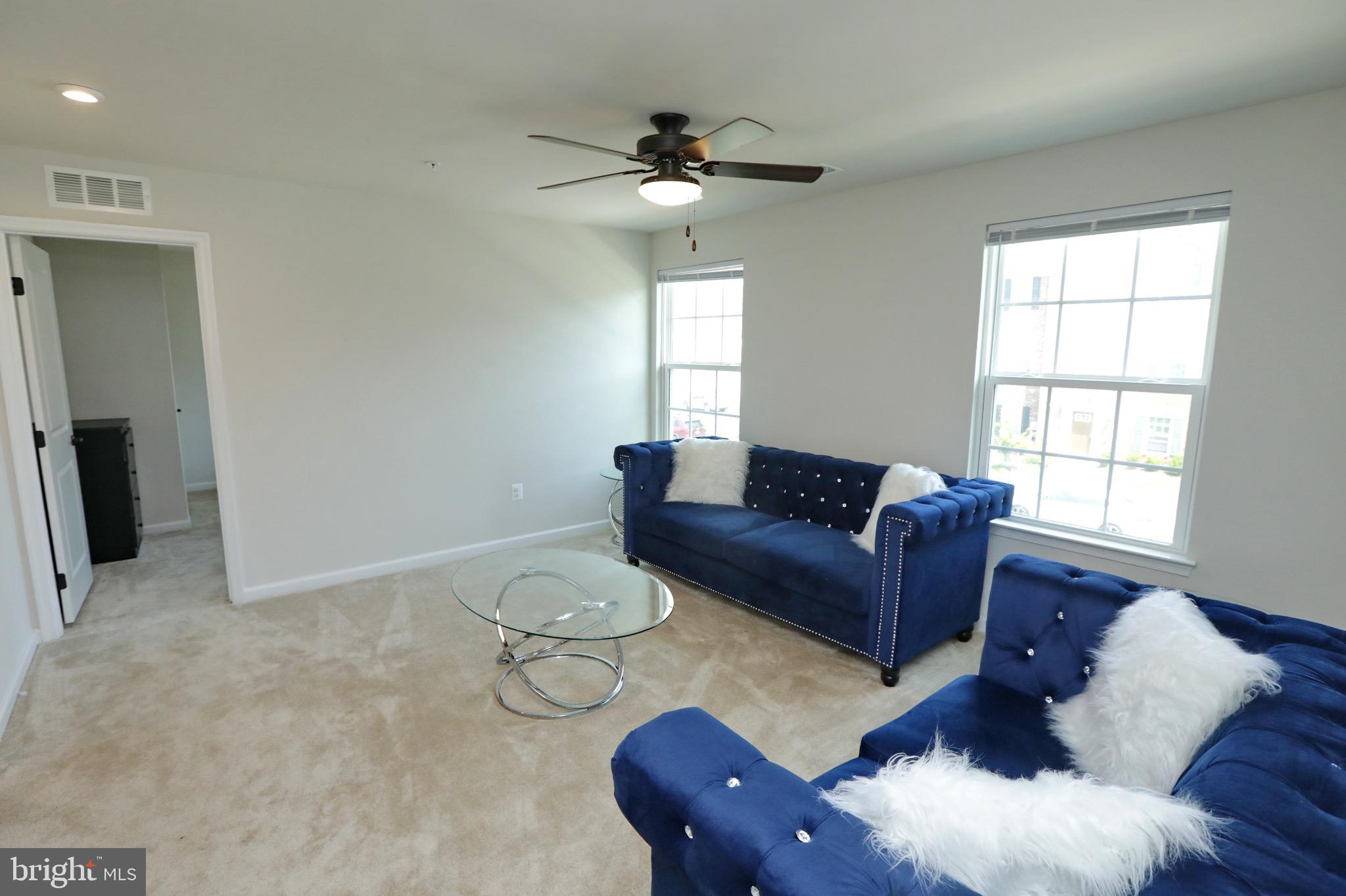 FIELDSIDE AT ST CHARLES - Residential