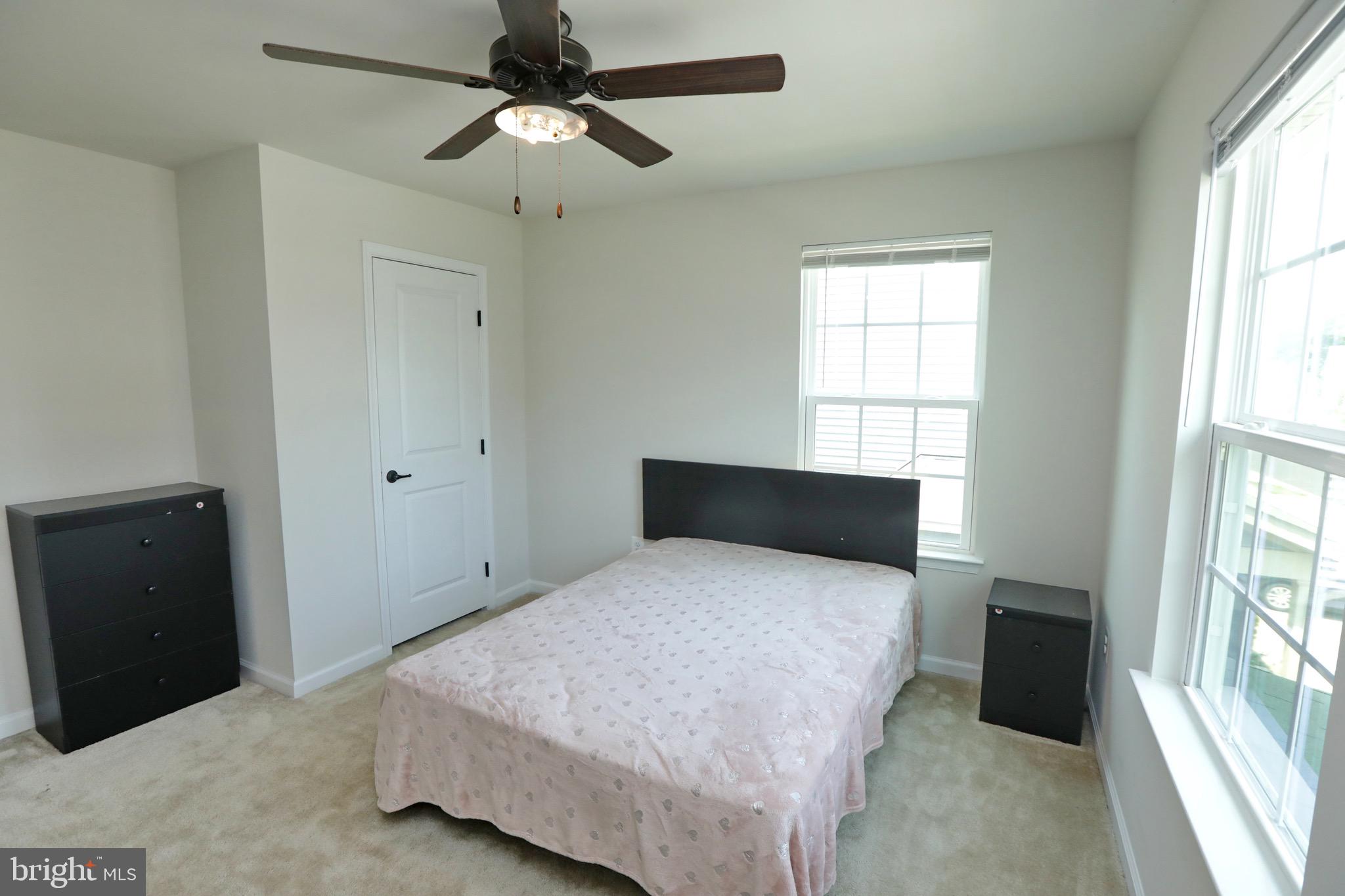 FIELDSIDE AT ST CHARLES - Residential