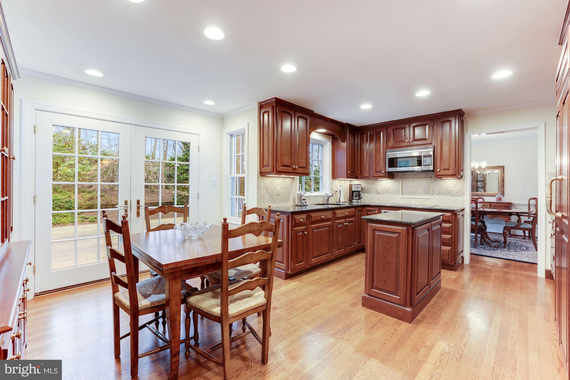 WOLF TRAP WOODS - Residential