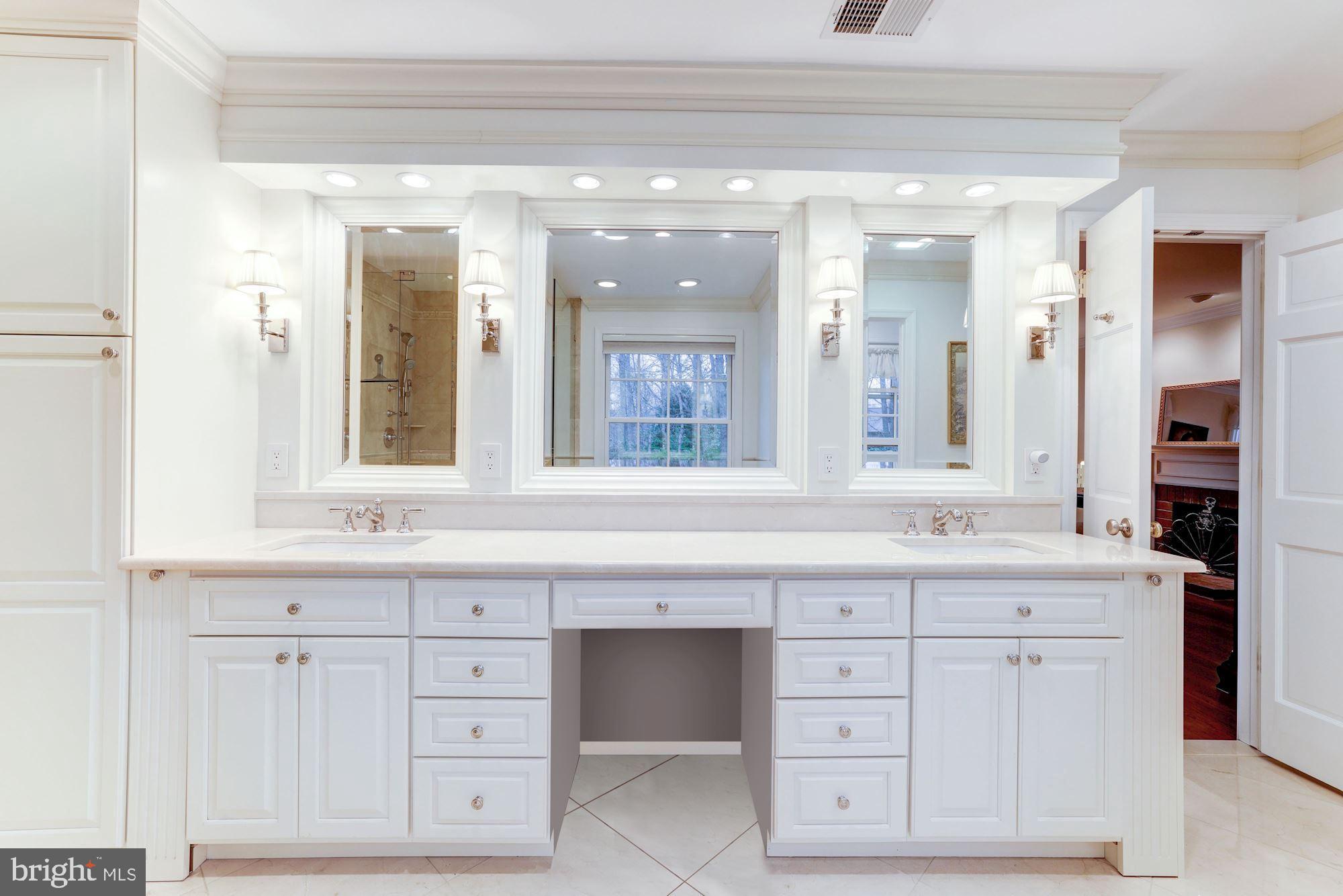 WOLF TRAP WOODS - Residential