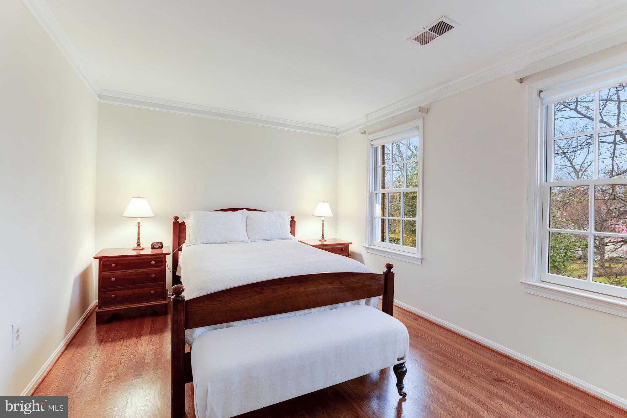 WOLF TRAP WOODS - Residential