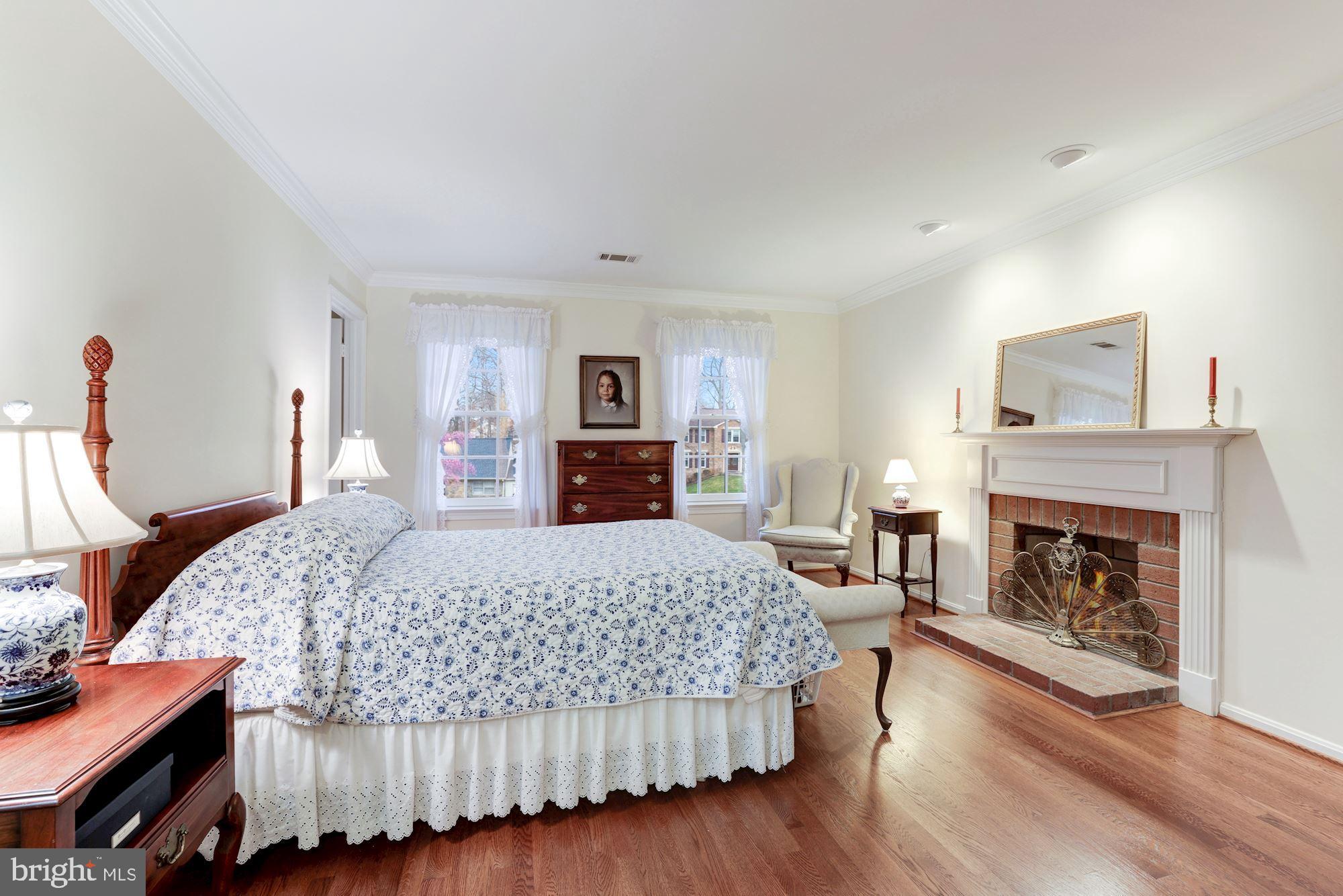 WOLF TRAP WOODS - Residential