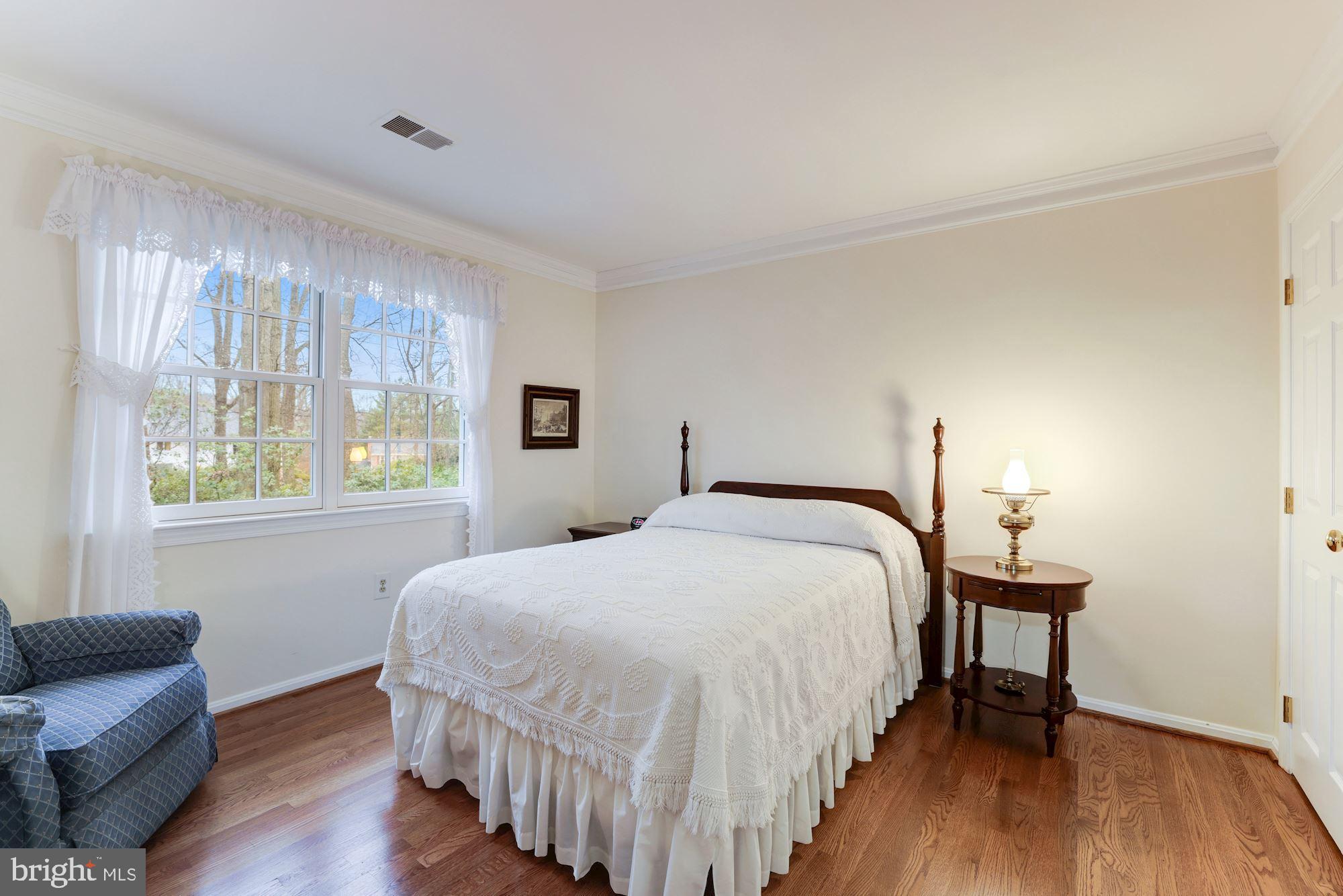 WOLF TRAP WOODS - Residential