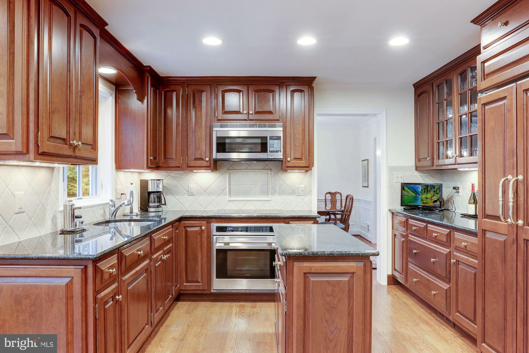 WOLF TRAP WOODS - Residential