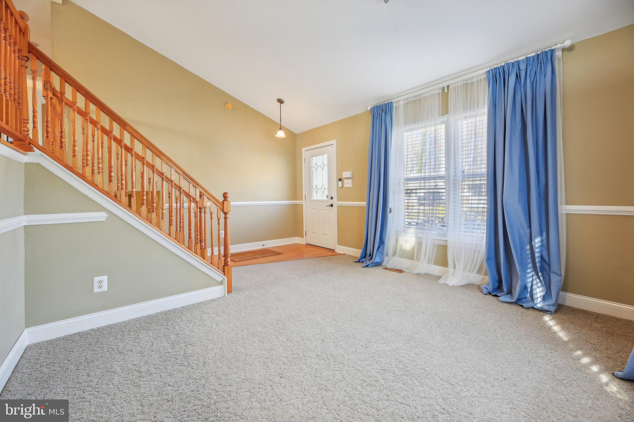 BAY COUNTRY - Residential