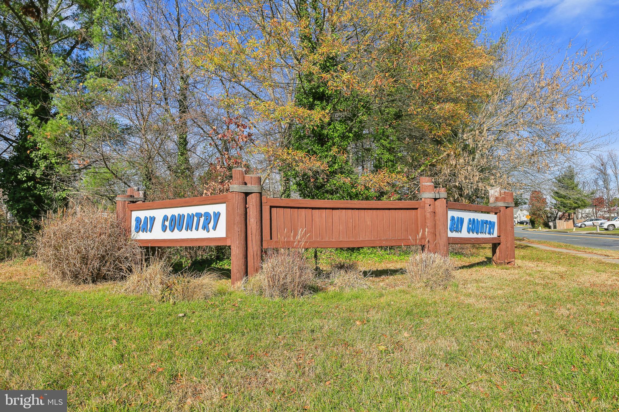 BAY COUNTRY - Residential